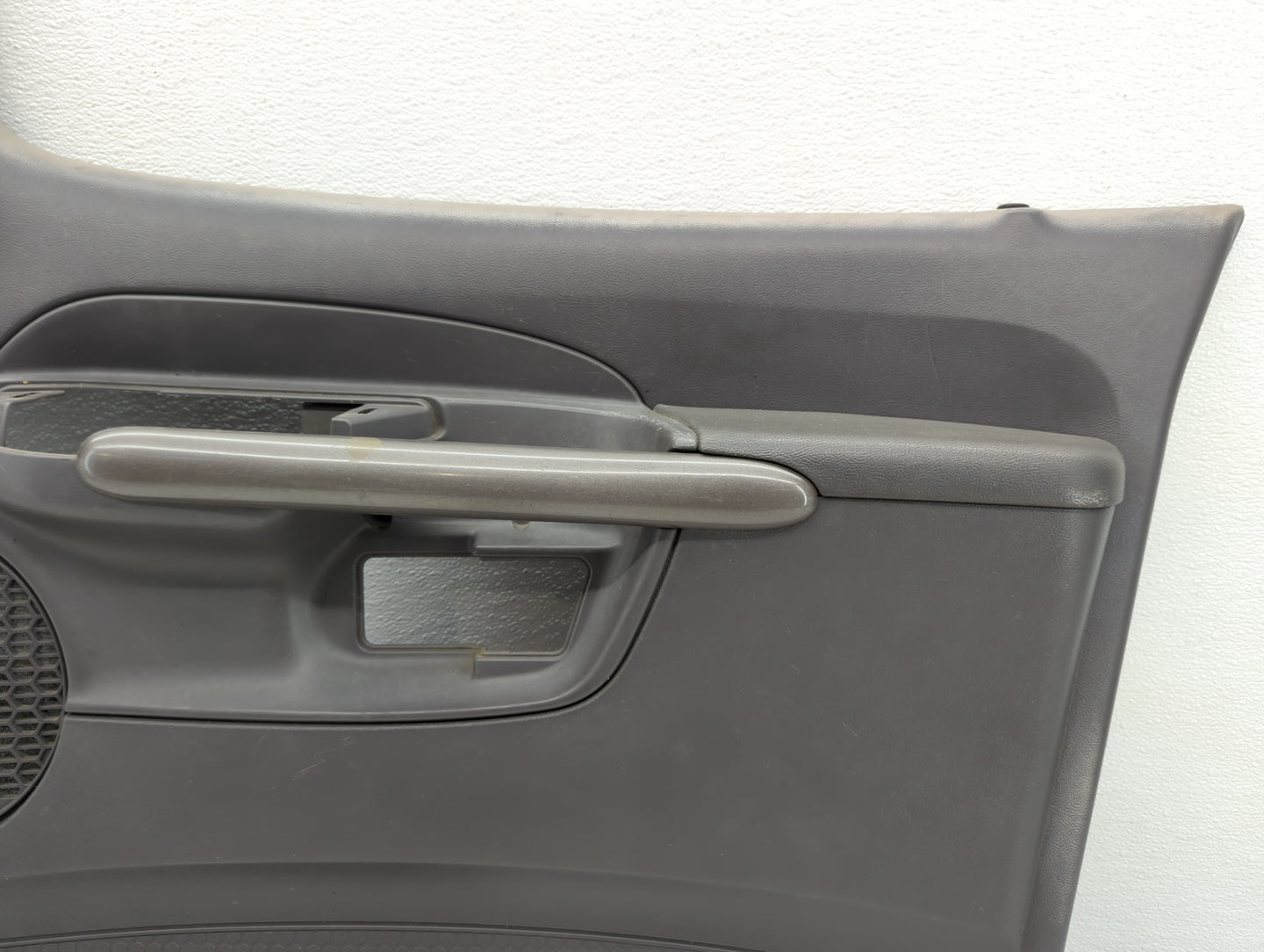 2001 Ford Explorer Front Right Passenger Interior Door Panel Trim - Oemusedautoparts1.com