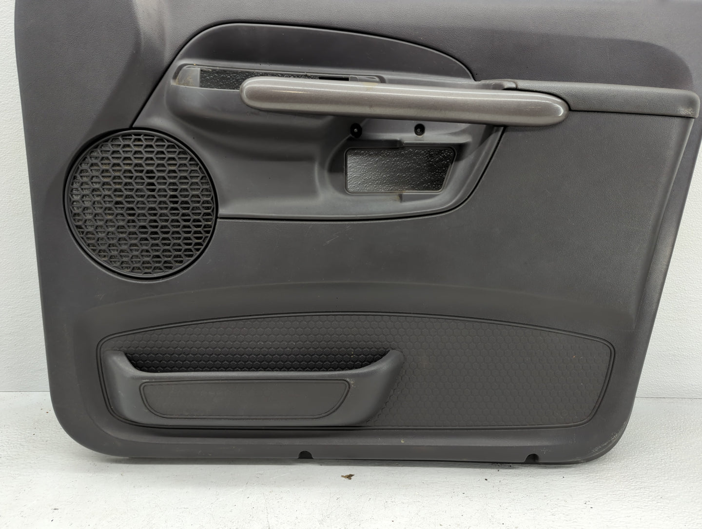 2001 Ford Explorer Front Right Passenger Interior Door Panel Trim - Oemusedautoparts1.com