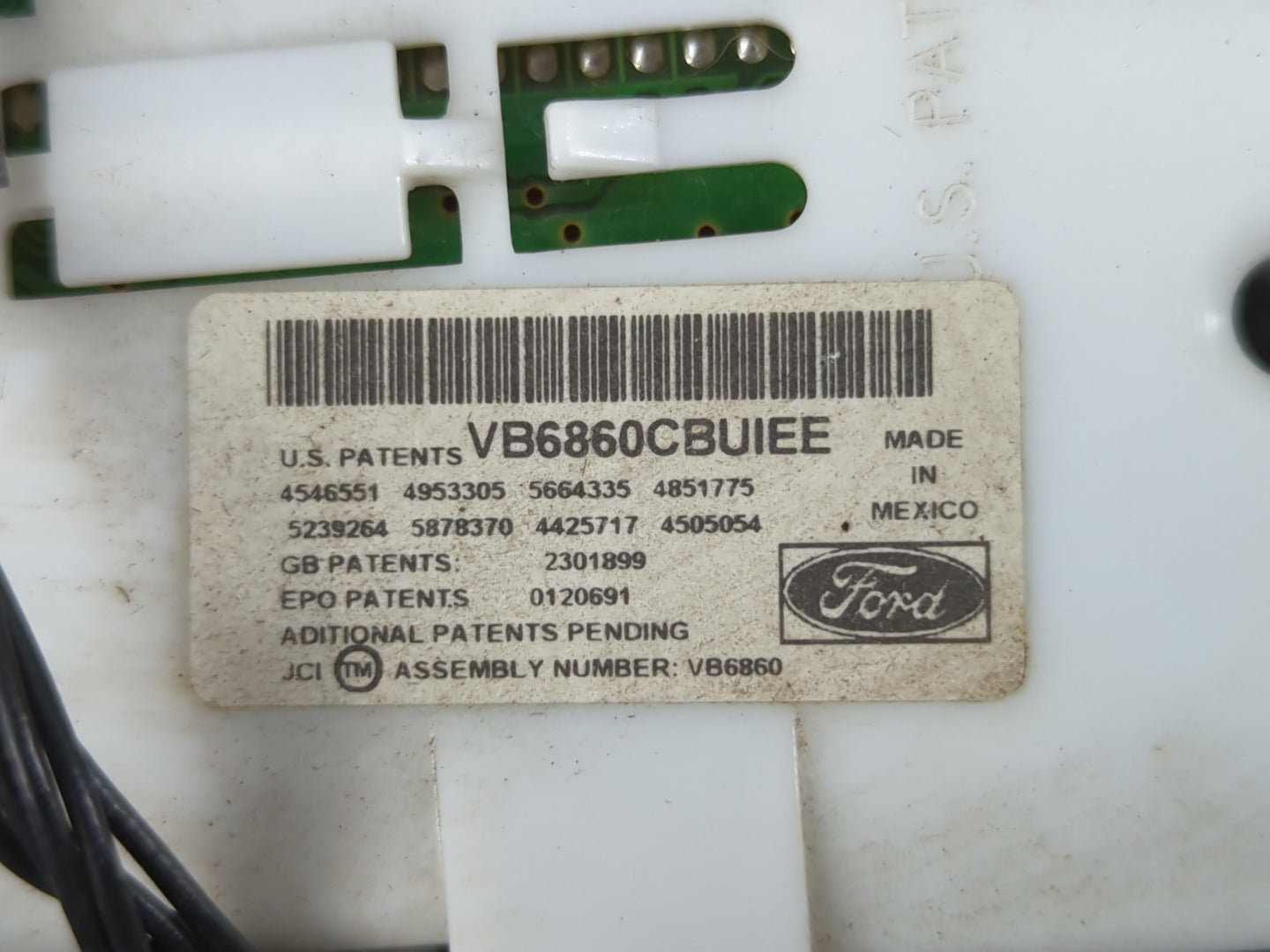 2001 Ford Explorer Overhead Roof Console - Oemusedautoparts1.com