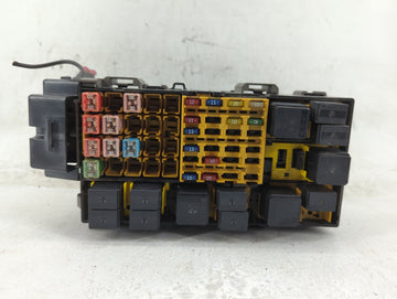 2001 Ford Explorer Sport Trac Fusebox Fuse Box Panel Relay Module Fits Fits 2000 OEM Used Auto Parts - Oemusedautoparts1.com