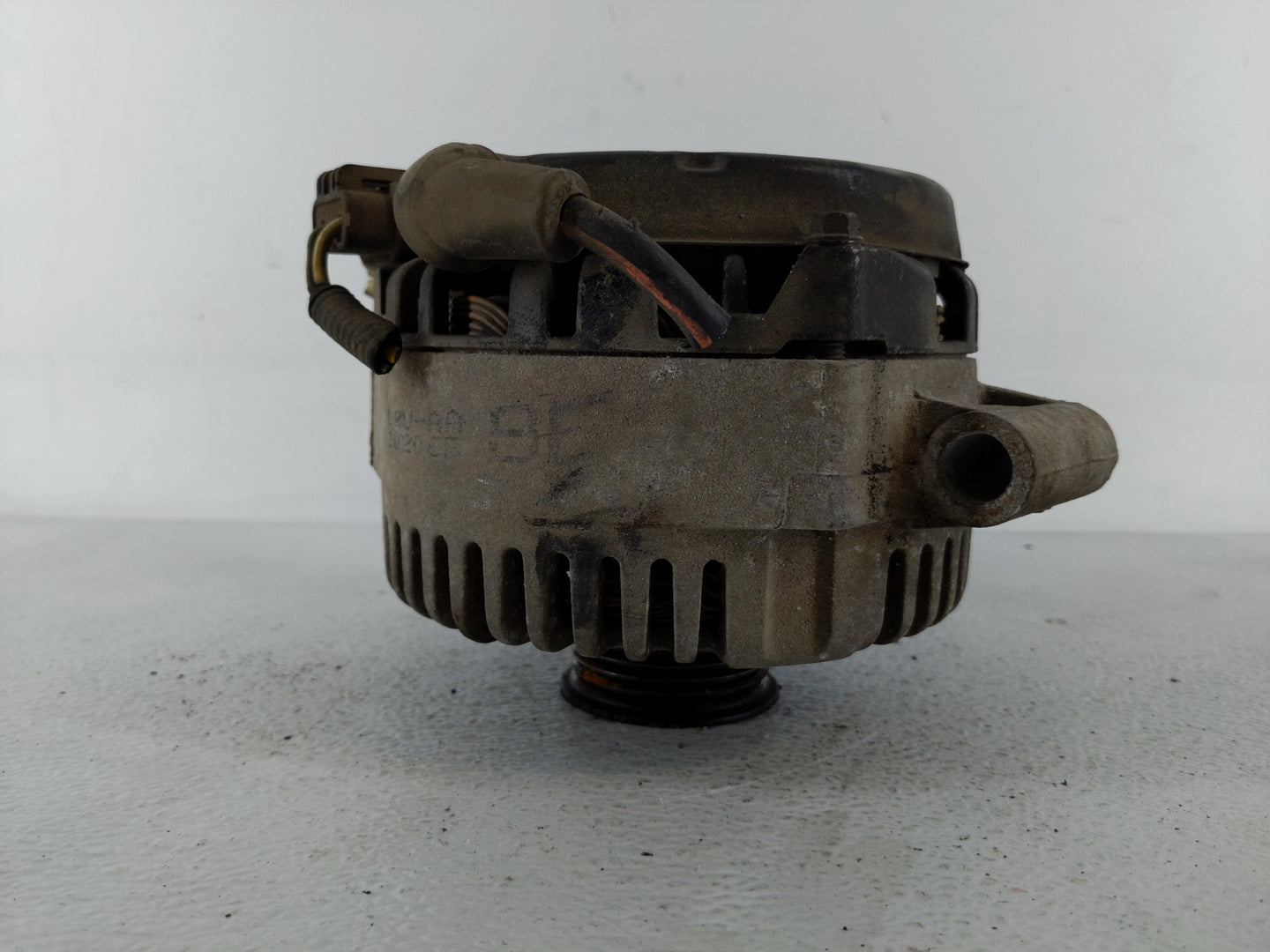 2001-2004 Ford Explorer Sport Trac Alternator Replacement Generator Charging Assembly Engine OEM Fits Fits 2001 2002 2003 20