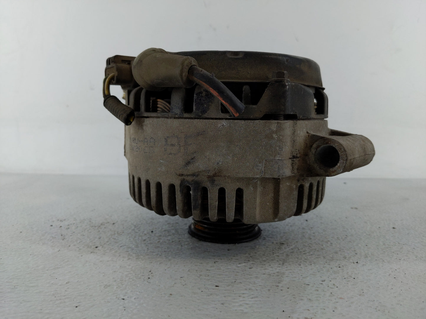 2001-2004 Ford Explorer Sport Trac Alternator Replacement Generator Charging Assembly Engine OEM Fits Fits 2001 2002 2003 20