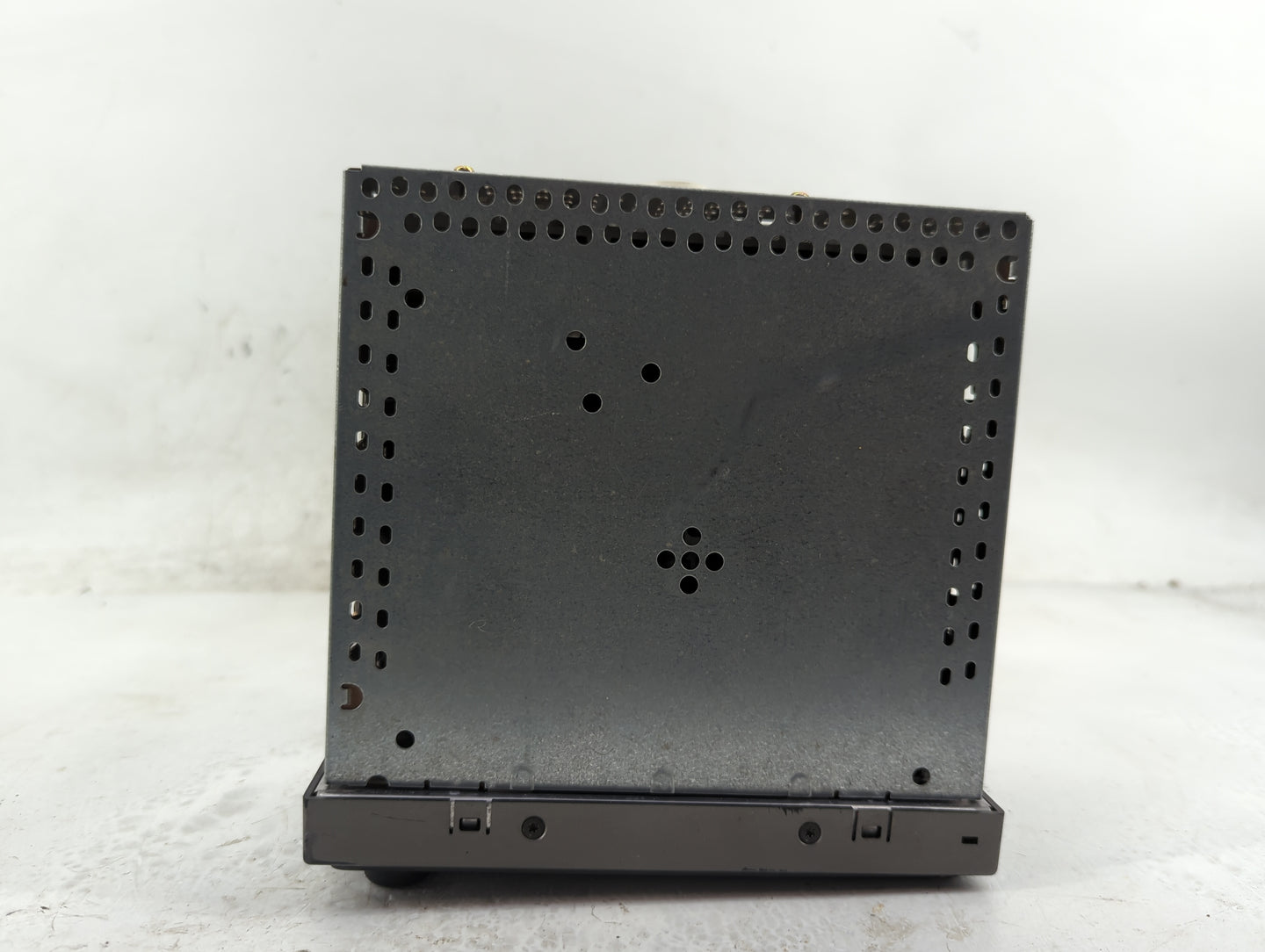 2001 Ford Explorer Sport Trac Radio AM FM Cd Player Receiver Replacement P/N:1L2F-18C868-GA Fits OEM Used Auto Parts - Oemus