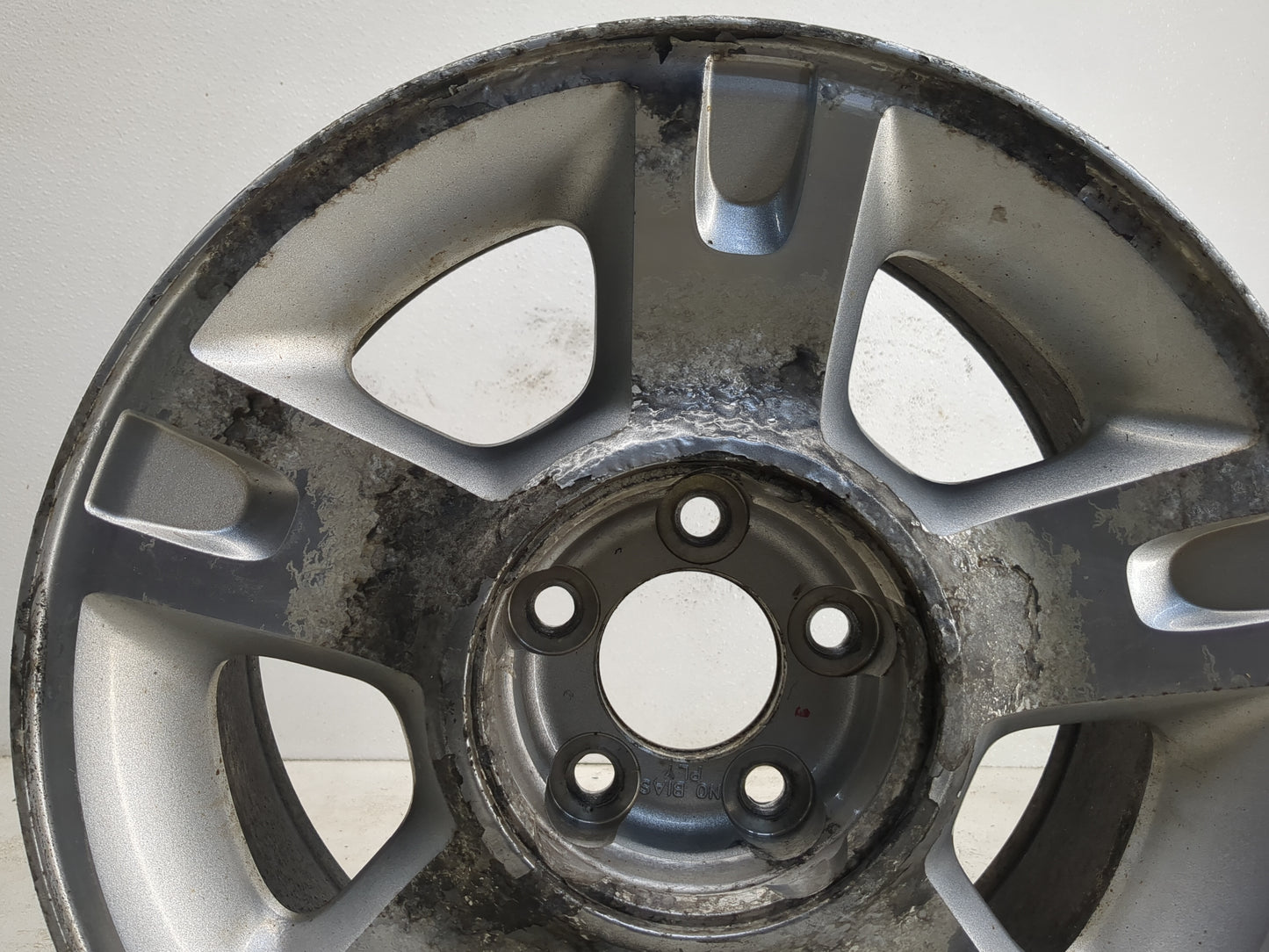 2001-2005 Ford Explorer Sport Trac Oem Wheel Rim 1120440 - Oemusedautoparts1.com