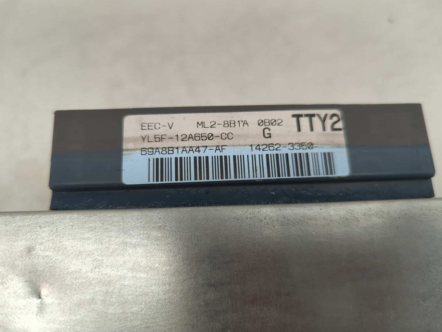 2001-2002 Ford Explorer Sport Trac PCM Engine Control Computer ECU ECM PCU OEM P/N:YL5F-12A650-CC Fits Fits 2001 2002 OEM Us