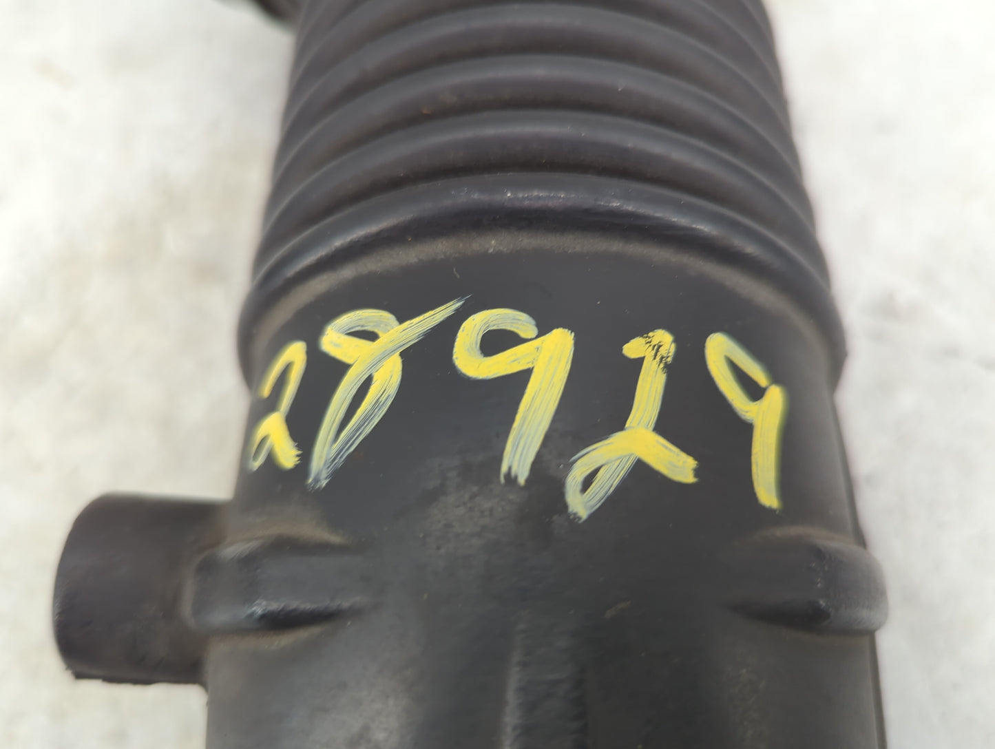 2001 Ford Explorer Sport Trac Air Cleaner Intake Duct Hose Tube - Oemusedautoparts1.com