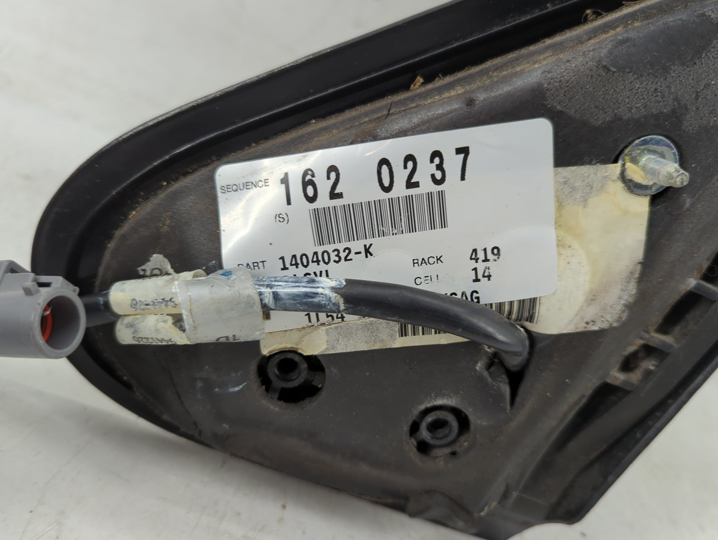 2001-2005 Ford Explorer Sport Trac Passenger Side View Mirror - Right Door Mirror OEM Used - Oemusedautoparts1.com