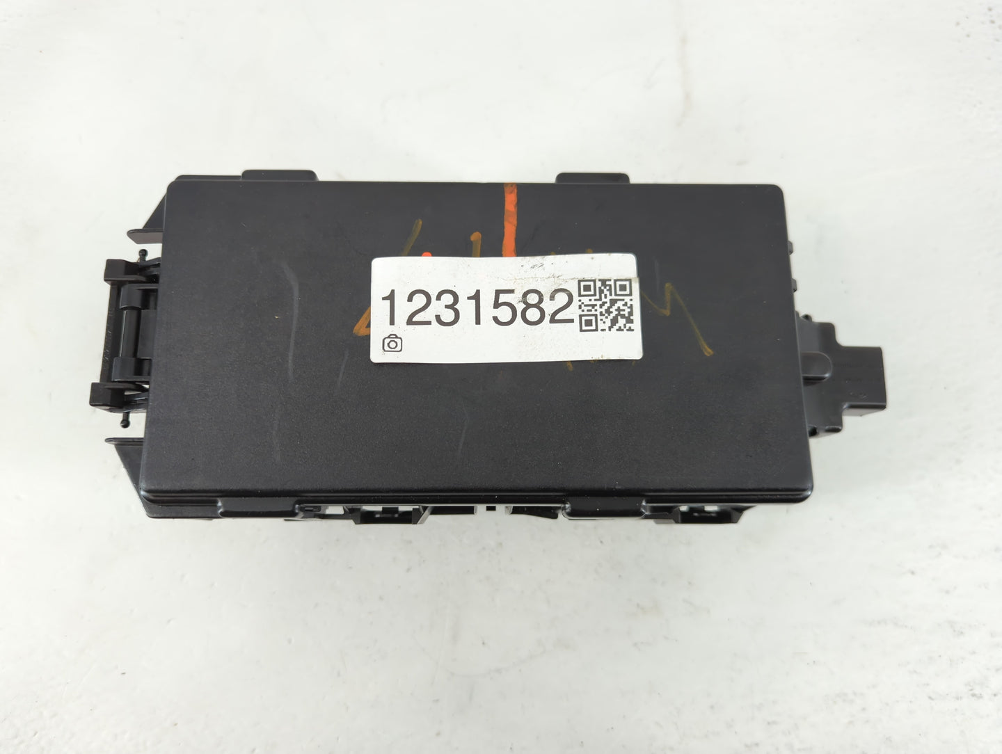 2001-2004 Ford F-150 Fusebox Fuse Box Panel Relay Module P/N:XF2T-14A003-AA Fits Fits 2001 2002 2003 2004 OEM Used Auto Part