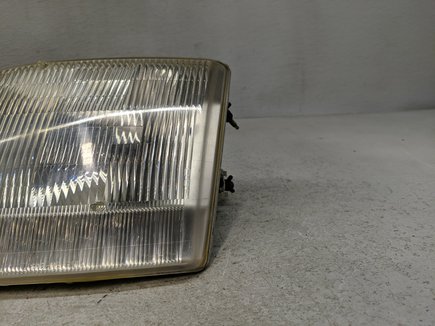 1997-2003 Ford F-150 Driver Left Oem Head Light Headlight Lamp - Oemusedautoparts1.com