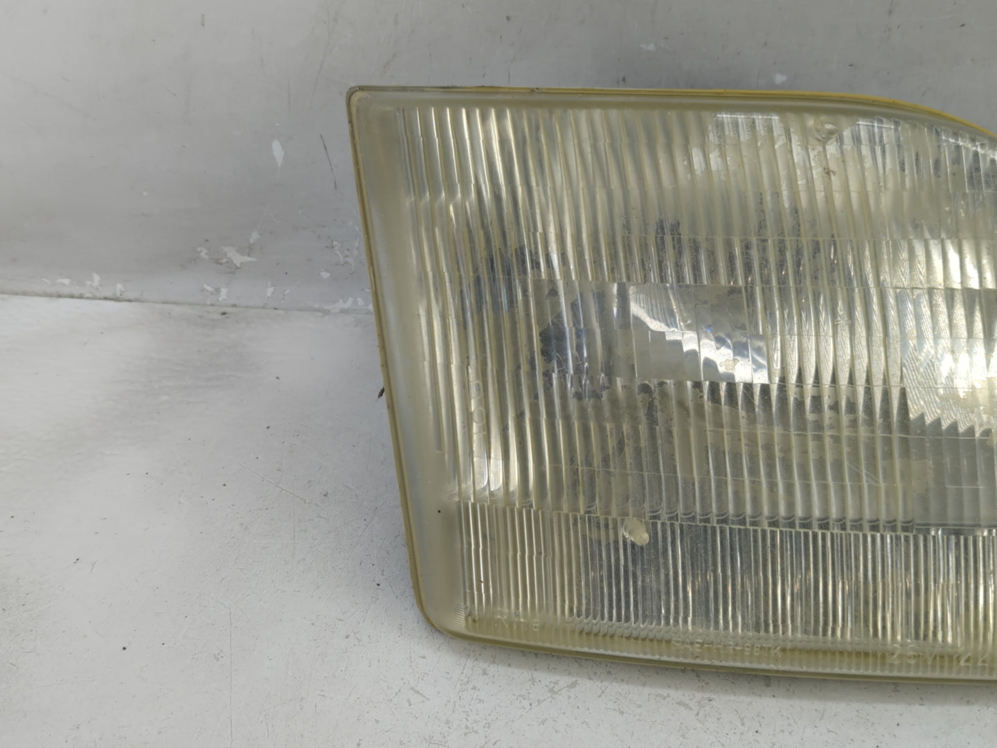 1997-2003 Ford F-150 Passenger Right Oem Head Light Headlight Lamp - Oemusedautoparts1.com
