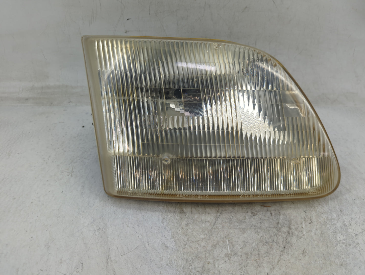 1997-2003 Ford F-150 Passenger Right Oem Head Light Headlight Lamp - Oemusedautoparts1.com