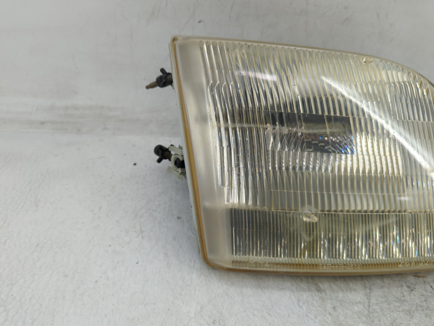 1997-2003 Ford F-150 Passenger Right Oem Head Light Headlight Lamp - Oemusedautoparts1.com