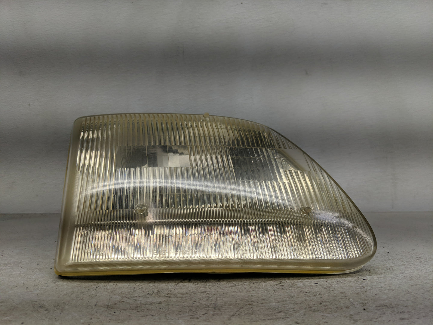 1997-2003 Ford F-150 Passenger Right Oem Head Light Headlight Lamp - Oemusedautoparts1.com