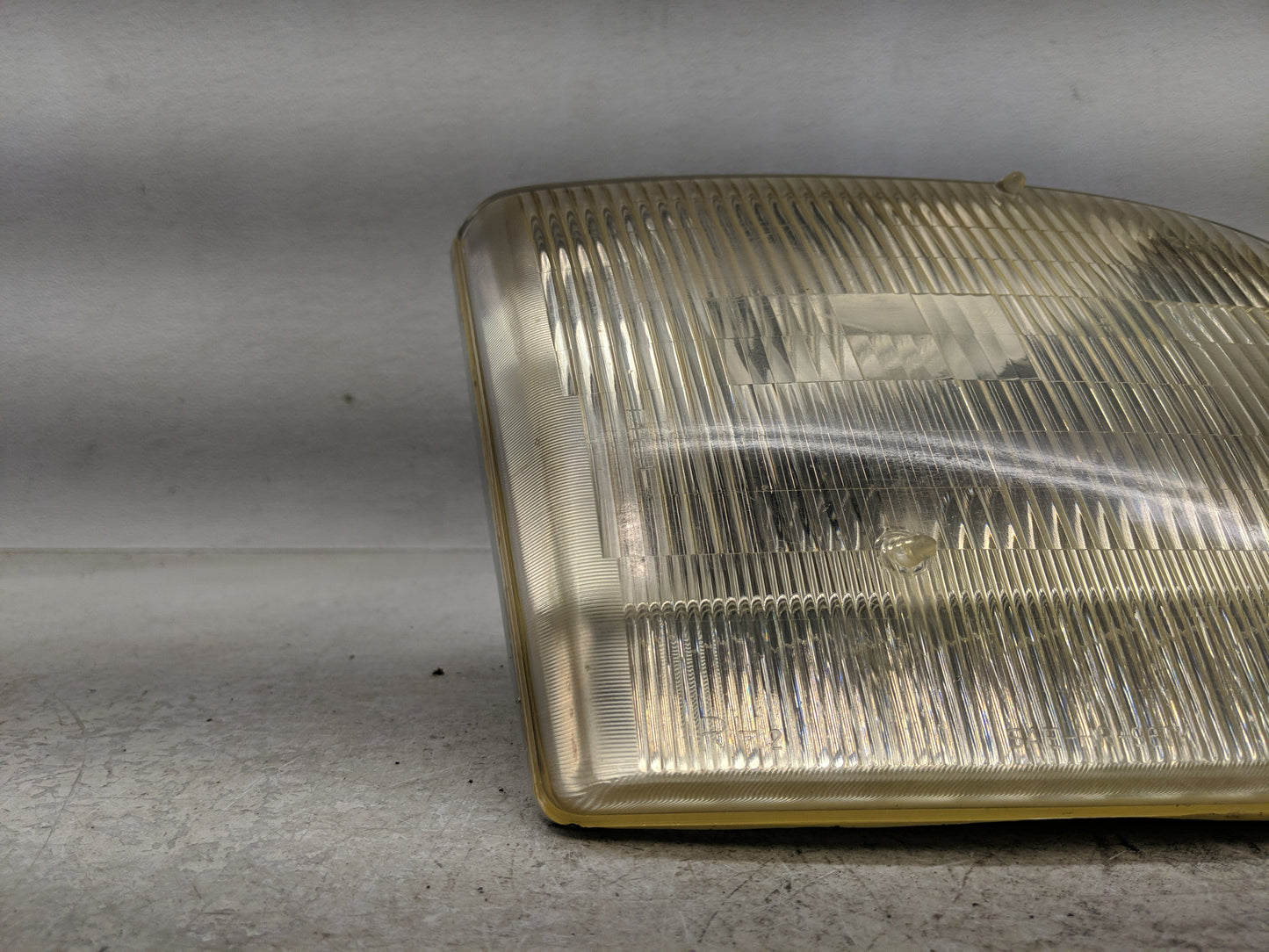 1997-2003 Ford F-150 Passenger Right Oem Head Light Headlight Lamp - Oemusedautoparts1.com