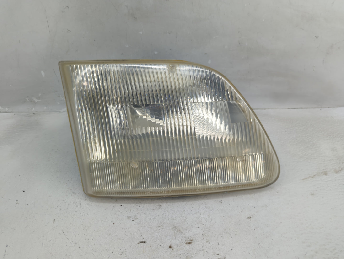 1997-2003 Ford F-150 Passenger Right Oem Head Light Headlight Lamp - Oemusedautoparts1.com