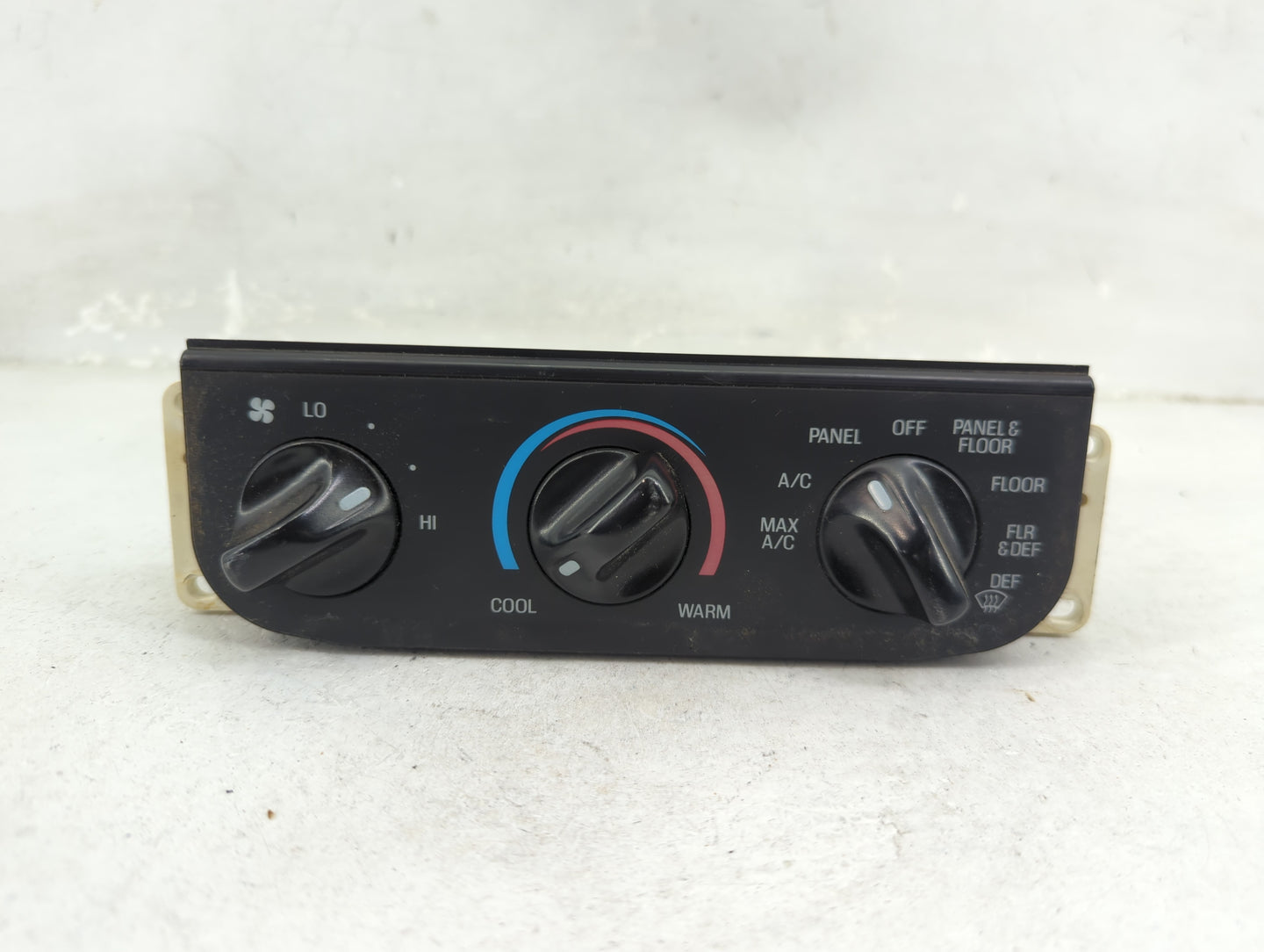1999-2004 Ford F-150 Climate Control Module Temperature AC/Heater Replacement P/N:XL3H-19E764 Fits OEM Used Auto Parts - Oem