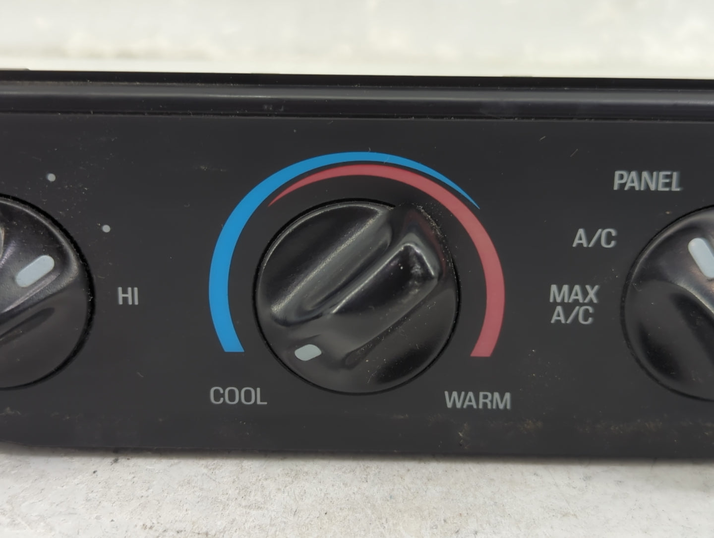 1999-2004 Ford F-150 Climate Control Module Temperature AC/Heater Replacement P/N:XL3H-19E764 Fits OEM Used Auto Parts - Oem