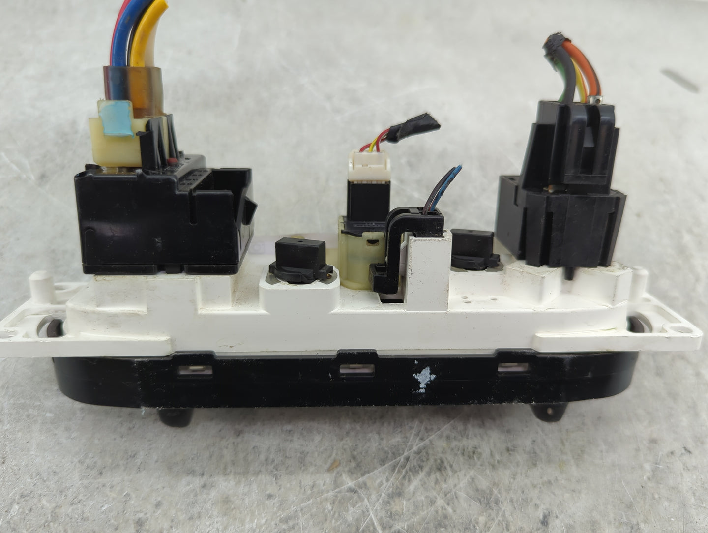 2001 Ford F-150 Ac Heater Climate Control 486304963 - Oemusedautoparts1.com