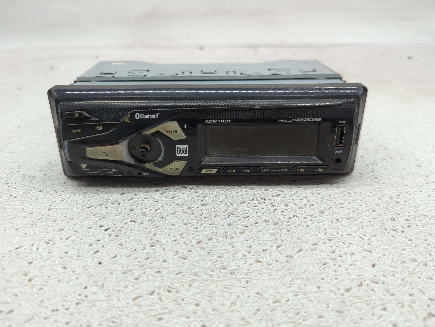 2001 Ford F-150 Radio AM FM Cd Player Receiver Replacement P/N:XDM16BT Fits OEM Used Auto Parts - Oemusedautoparts1.com