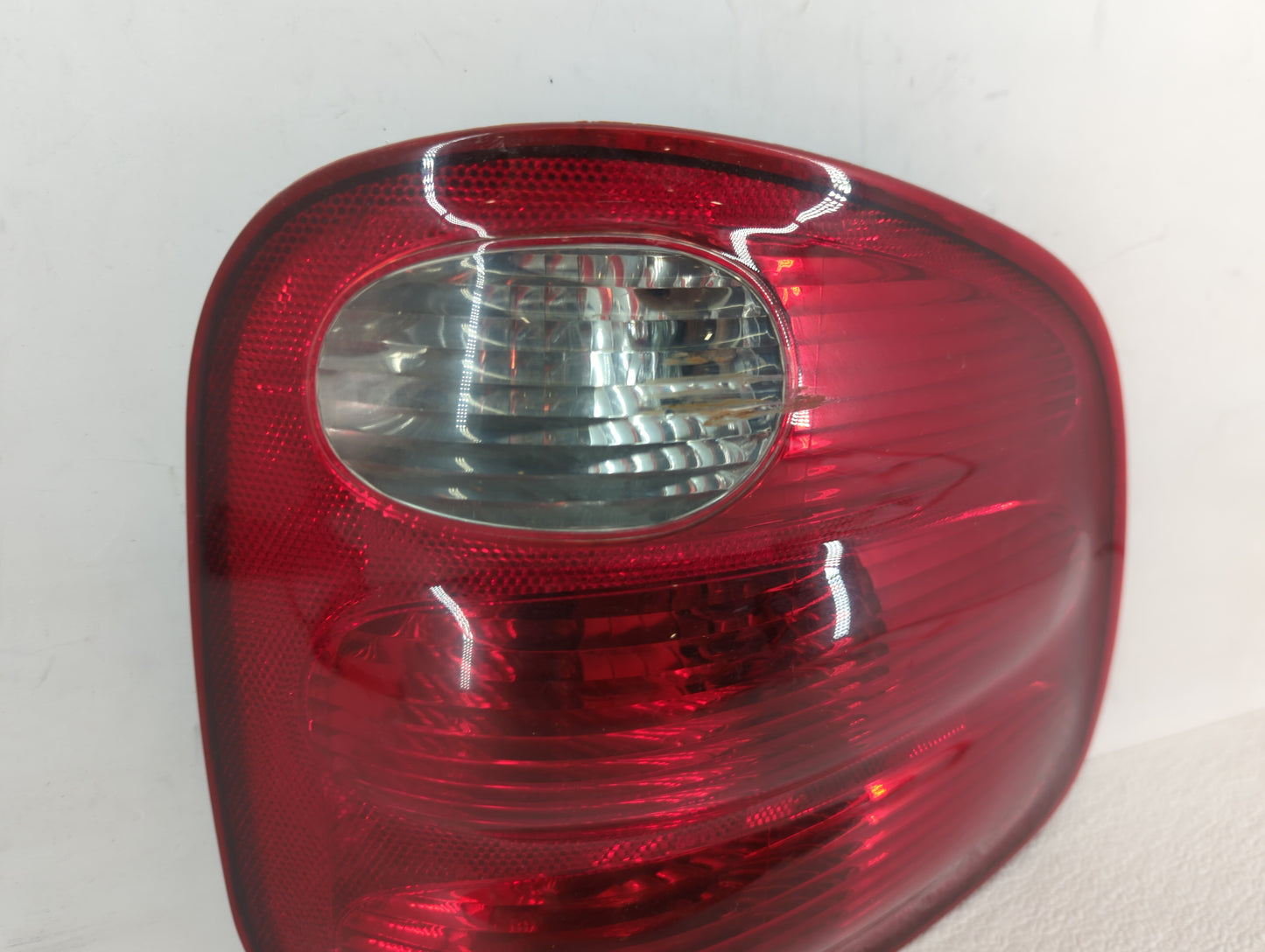 2000-2004 Ford F-150 Tail Light Assembly Passenger Right OEM P/N:YL3X-12B504-A Fits Fits 2000 2001 2002 2003 2004 OEM Used A