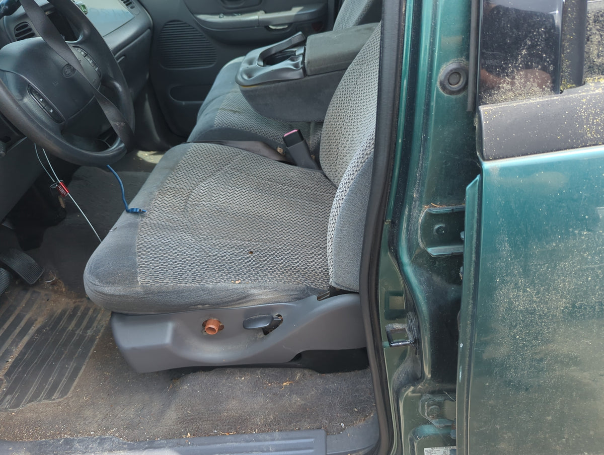 2000-2001 Ford F-150 Driver Front Seat Oem - Oemusedautoparts1.com