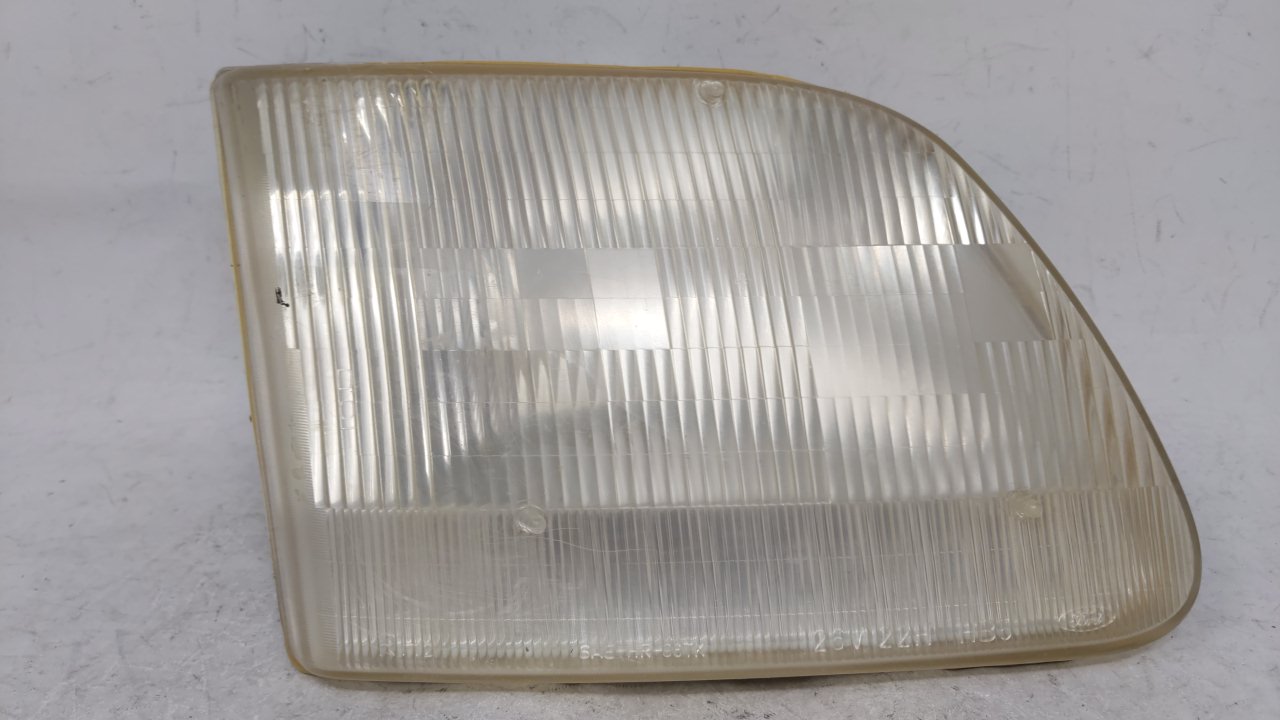 1997-2004 Ford F-150 Passenger Right Oem Head Light Headlight Lamp - Oemusedautoparts1.com