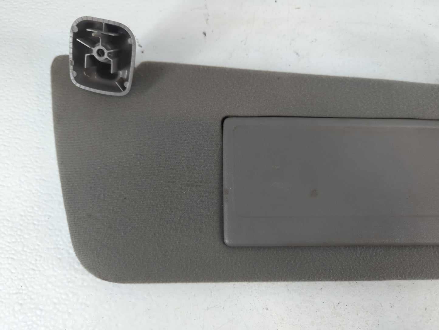 2000-2002 Ford F-150 Sun Visor Shade Replacement Passenger Right Mirror Fits Fits 2000 2001 2002 OEM Used Auto Parts - Oemus