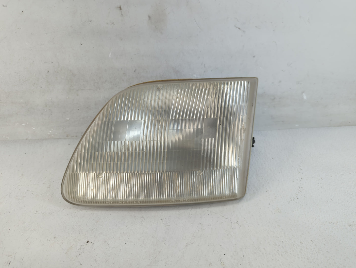1997-2003 Ford F-150 Driver Left Oem Head Light Headlight Lamp - Oemusedautoparts1.com
