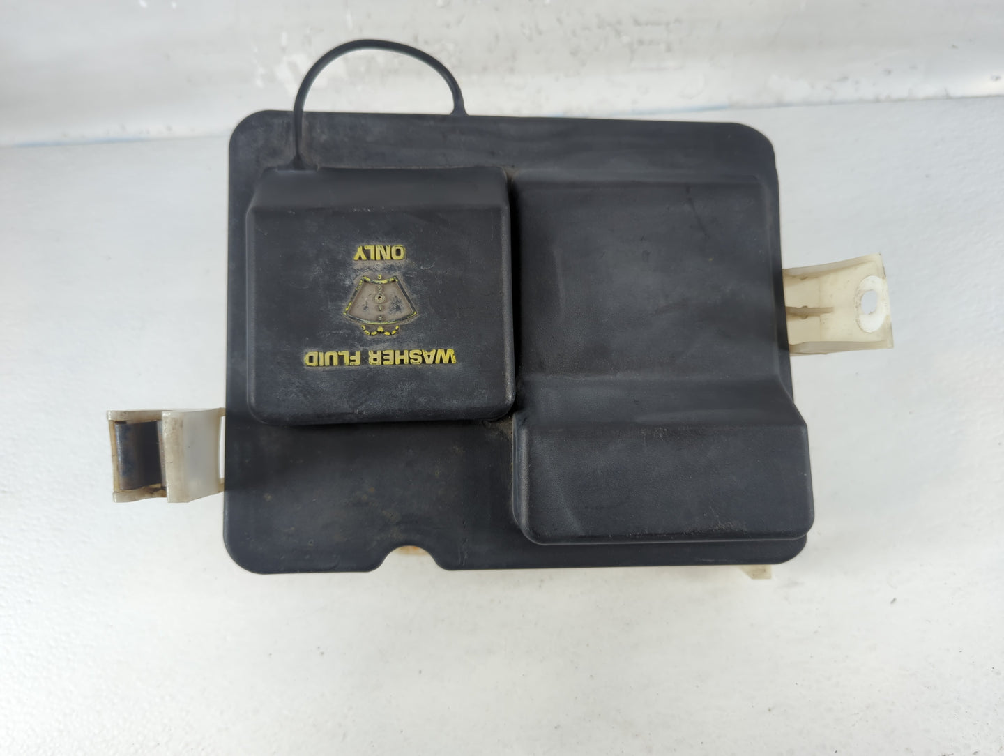 1998-2006 Ford F-150 Windshield Washer Fluid Reservoir Bottle Oem - Oemusedautoparts1.com