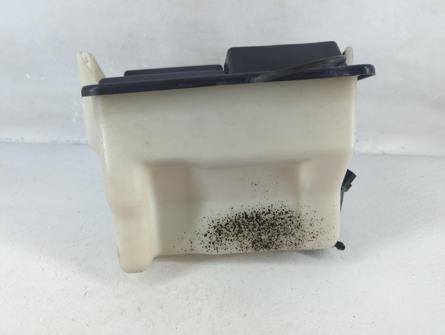 1998-2006 Ford F-150 Windshield Washer Fluid Reservoir Bottle Oem - Oemusedautoparts1.com