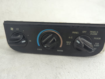 2001 Ford F150 Climate Control Module Temperature AC/Heater Replacement P/N:YL3H-19E764-A 779369807 Fits OEM Used Auto Parts