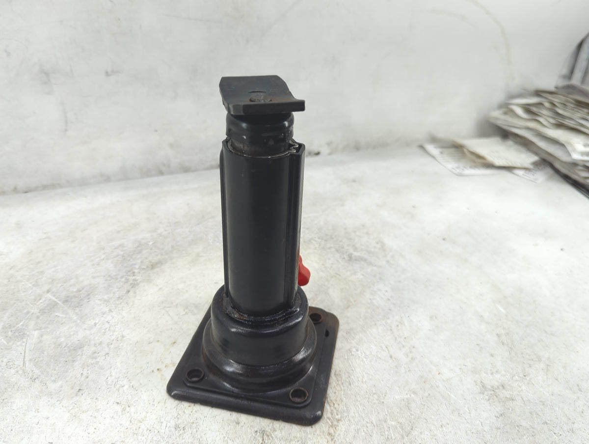 2001 Ford F150 Spare Scissor Car Jack - Oemusedautoparts1.com