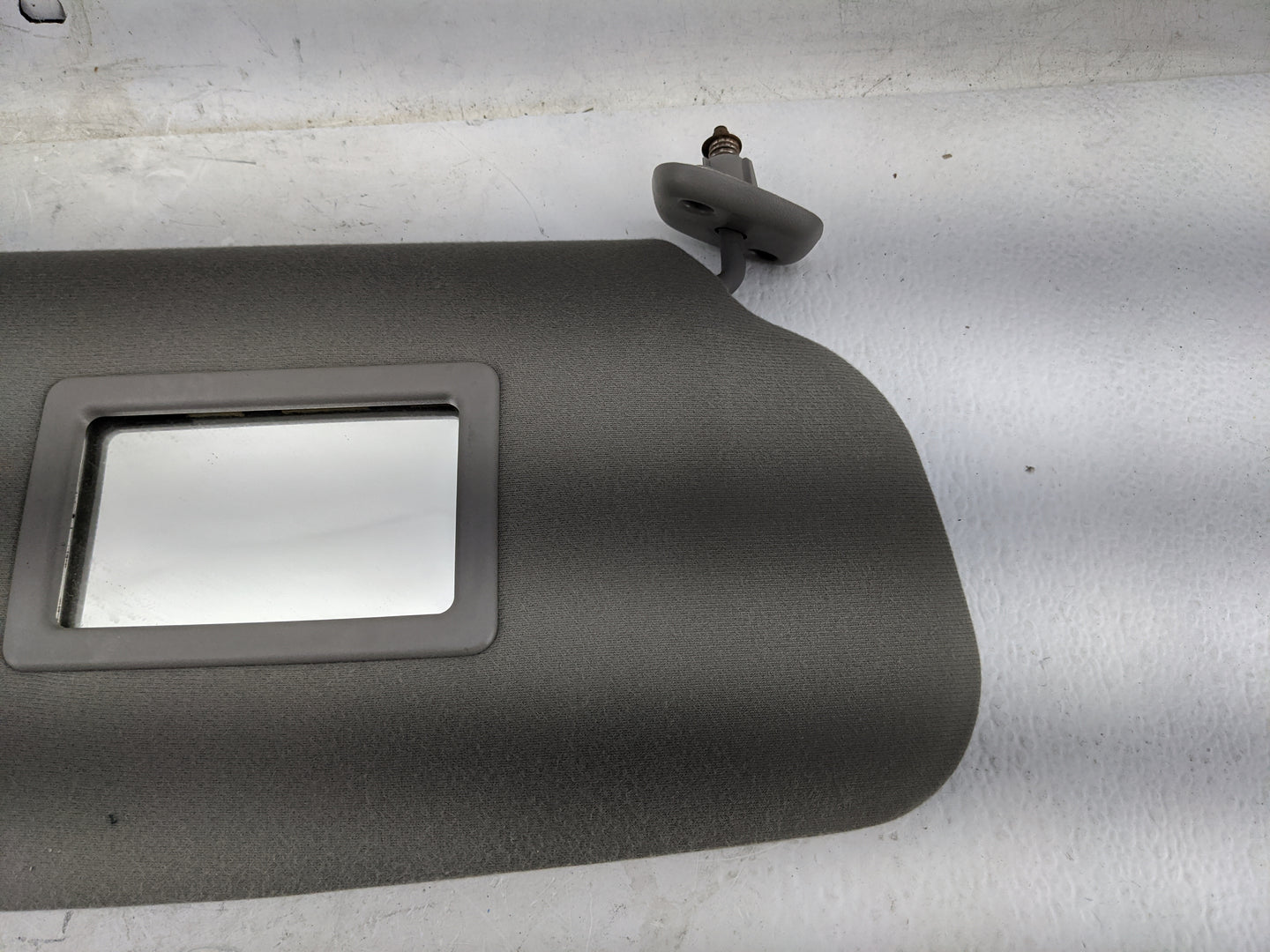 2001 Ford F350sd Sun Visor Shade Replacement Passenger Right Mirror Fits Fits 2000 OEM Used Auto Parts - Oemusedautoparts1.c