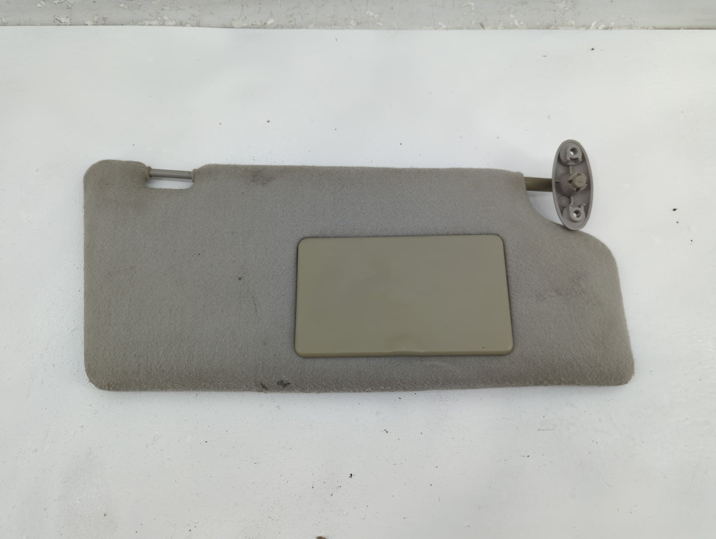 2000-2004 Ford Focus Sun Visor Shade Replacement Passenger Right Mirror Fits Fits 2000 2001 2002 2003 2004 OEM Used Auto Par