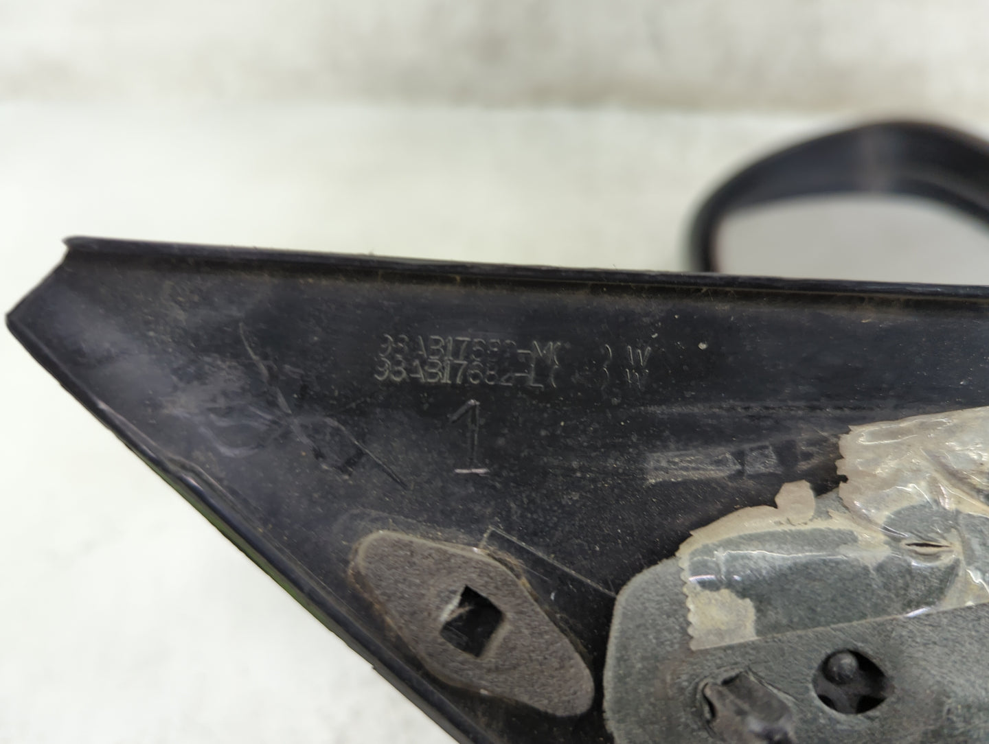 2000-2007 Ford Focus Passenger Side View Mirror - Right Door Mirror OEM Used - Oemusedautoparts1.com