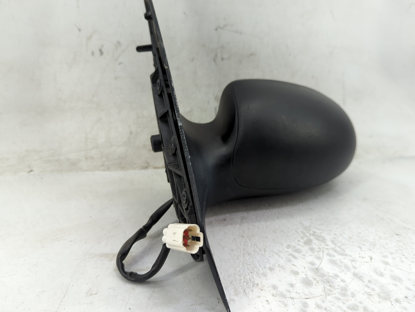 2000-2007 Ford Focus Driver Side View Mirror - Left Door Mirror OEM Used - Oemusedautoparts1.com