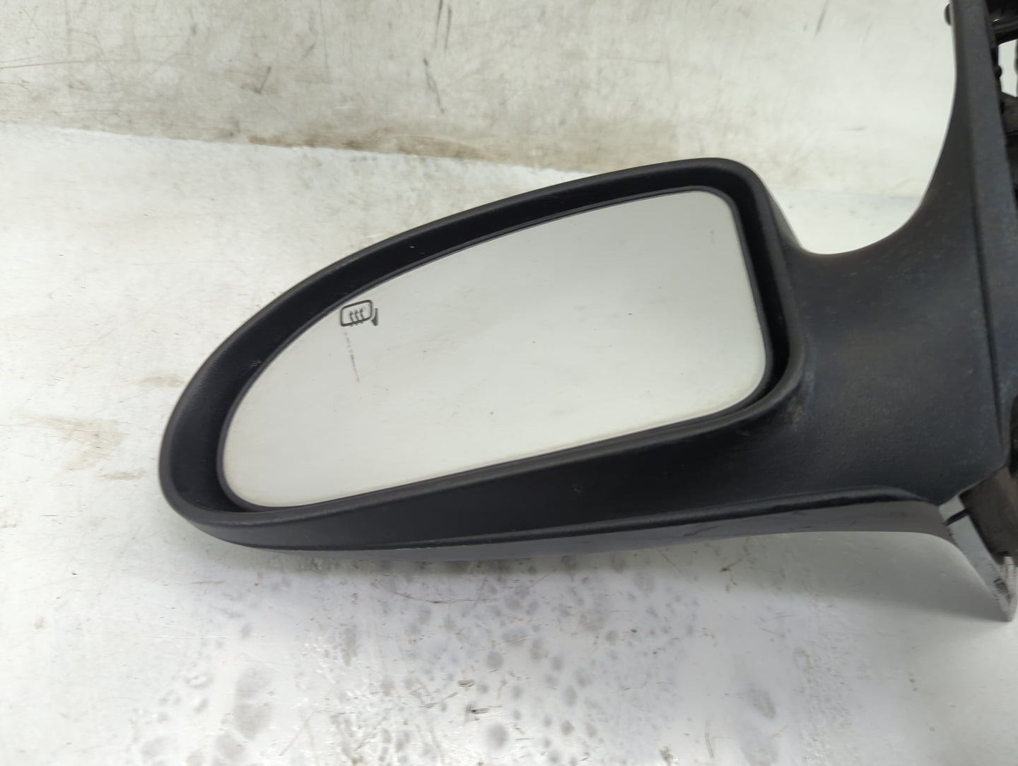 2000-2007 Ford Focus Driver Side View Mirror - Left Door Mirror OEM Used - Oemusedautoparts1.com