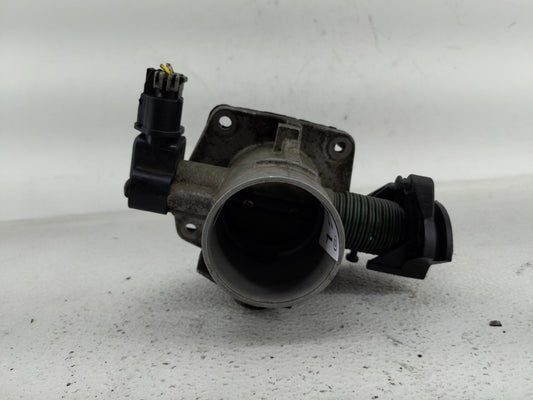 2000-2004 Ford Focus Throttle Body P/N:YS4U-AD YS4U-AE Fits Fits 2000 2001 2002 2003 2004 OEM Used Auto Parts - Oemusedautop
