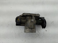 2000-2004 Ford Focus Throttle Body P/N:YS4U-AD YS4U-AE Fits Fits 2000 2001 2002 2003 2004 OEM Used Auto Parts - Oemusedautop
