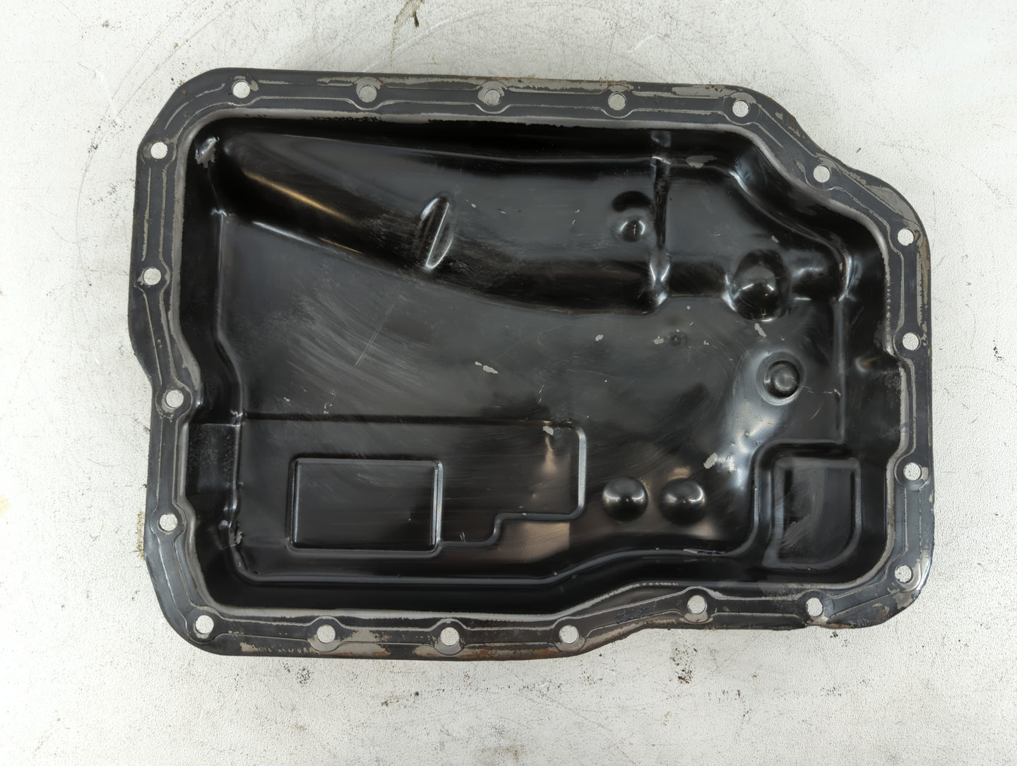 2000-2004 Ford Focus Engine Oil Pan P/N:1S4P DA 01 1093 089 Fits Fits 2000 2001 2002 2003 2004 OEM Used Auto Parts - Oemused