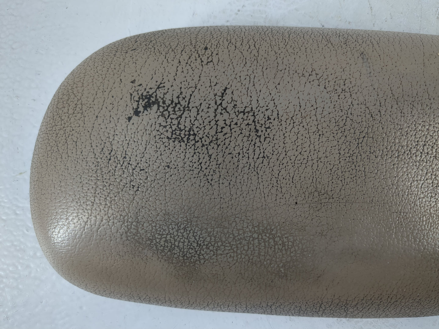 2001-2002 Ford Mustang Center Console Armrest Cover Lid Fits Fits 2001 2002 OEM Used Auto Parts - Oemusedautoparts1.com