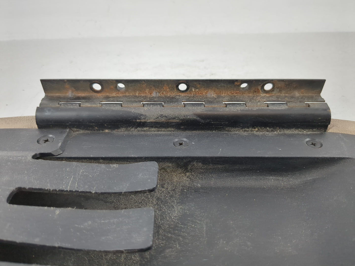 2001-2002 Ford Mustang Center Console Armrest Cover Lid Fits Fits 2001 2002 OEM Used Auto Parts - Oemusedautoparts1.com