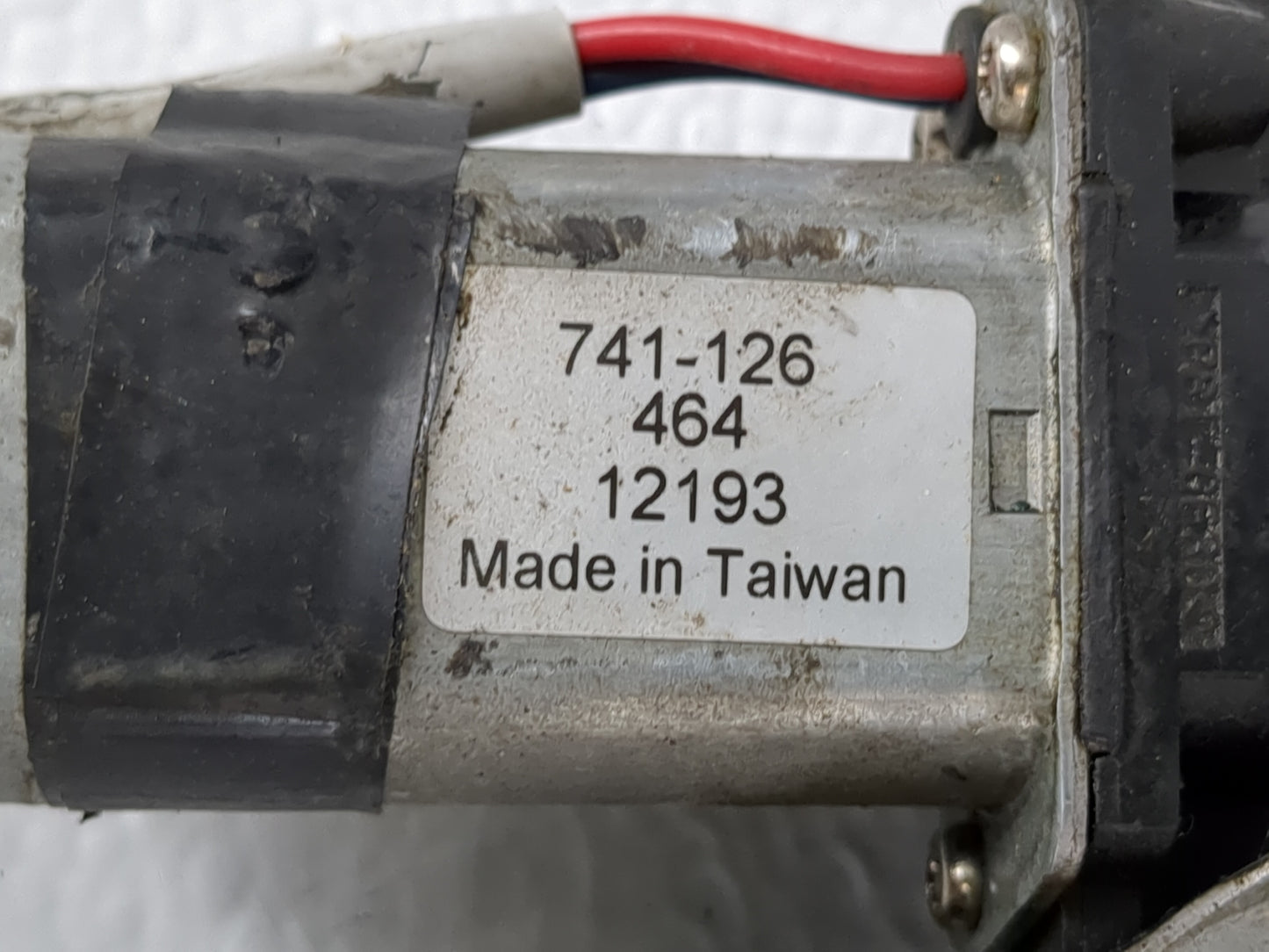 1996-2004 Ford Mustang Driver Front Left Power Window Motor - Oemusedautoparts1.com