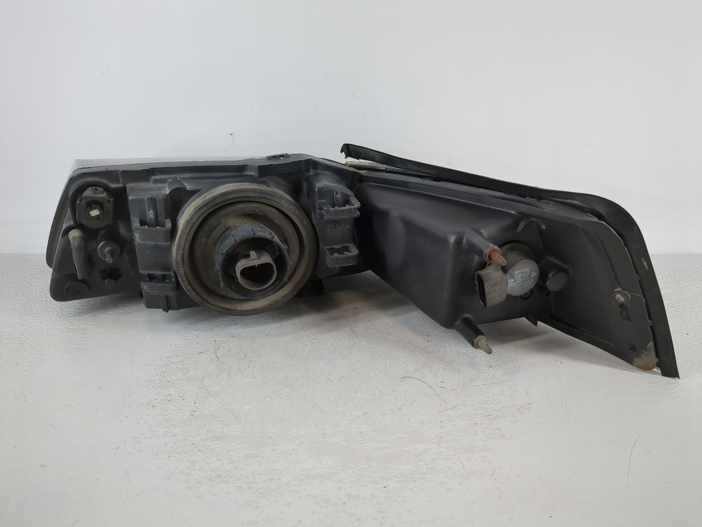 2001-2004 Ford Mustang Passenger Right Oem Head Light Headlight Lamp - Oemusedautoparts1.com
