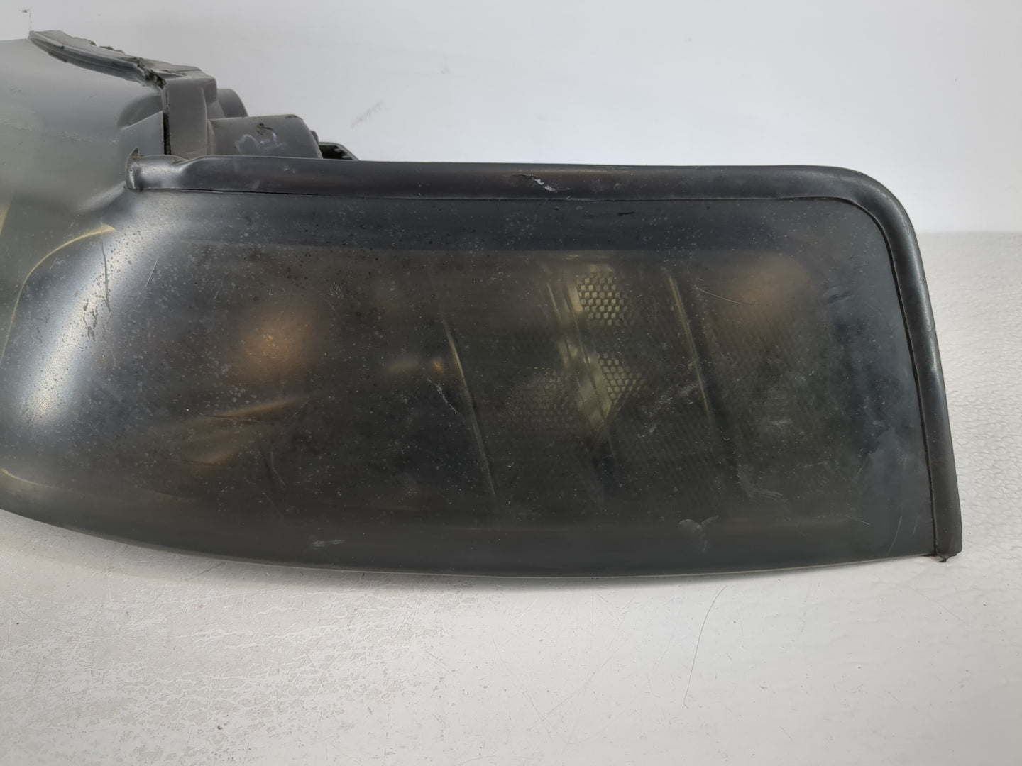 2001-2004 Ford Mustang Driver Left Oem Head Light Headlight Lamp - Oemusedautoparts1.com