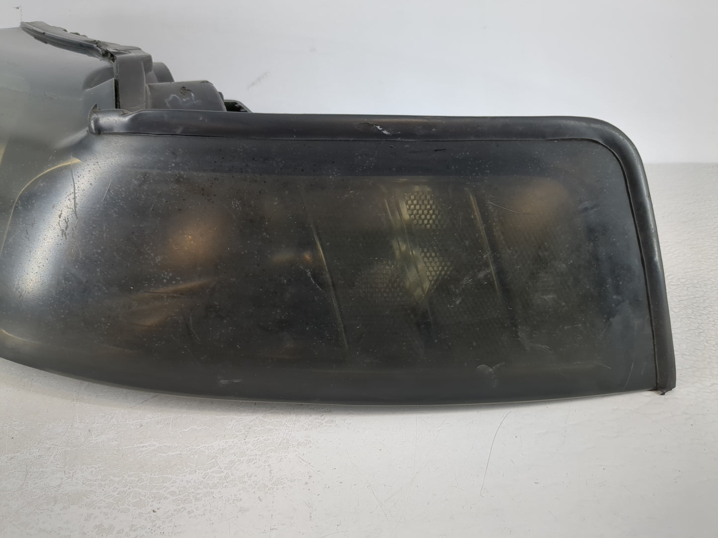 2001-2004 Ford Mustang Driver Left Oem Head Light Headlight Lamp - Oemusedautoparts1.com