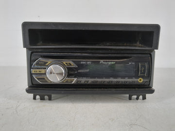 2001-2004 Ford Mustang Radio AM FM Cd Player Receiver Replacement P/N:84938 17715 Fits Fits 2001 2002 2003 2004 OEM Used Aut
