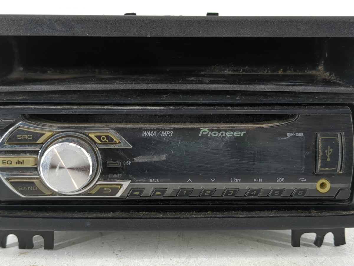 2001-2004 Ford Mustang Radio AM FM Cd Player Receiver Replacement P/N:84938 17715 Fits Fits 2001 2002 2003 2004 OEM Used Aut