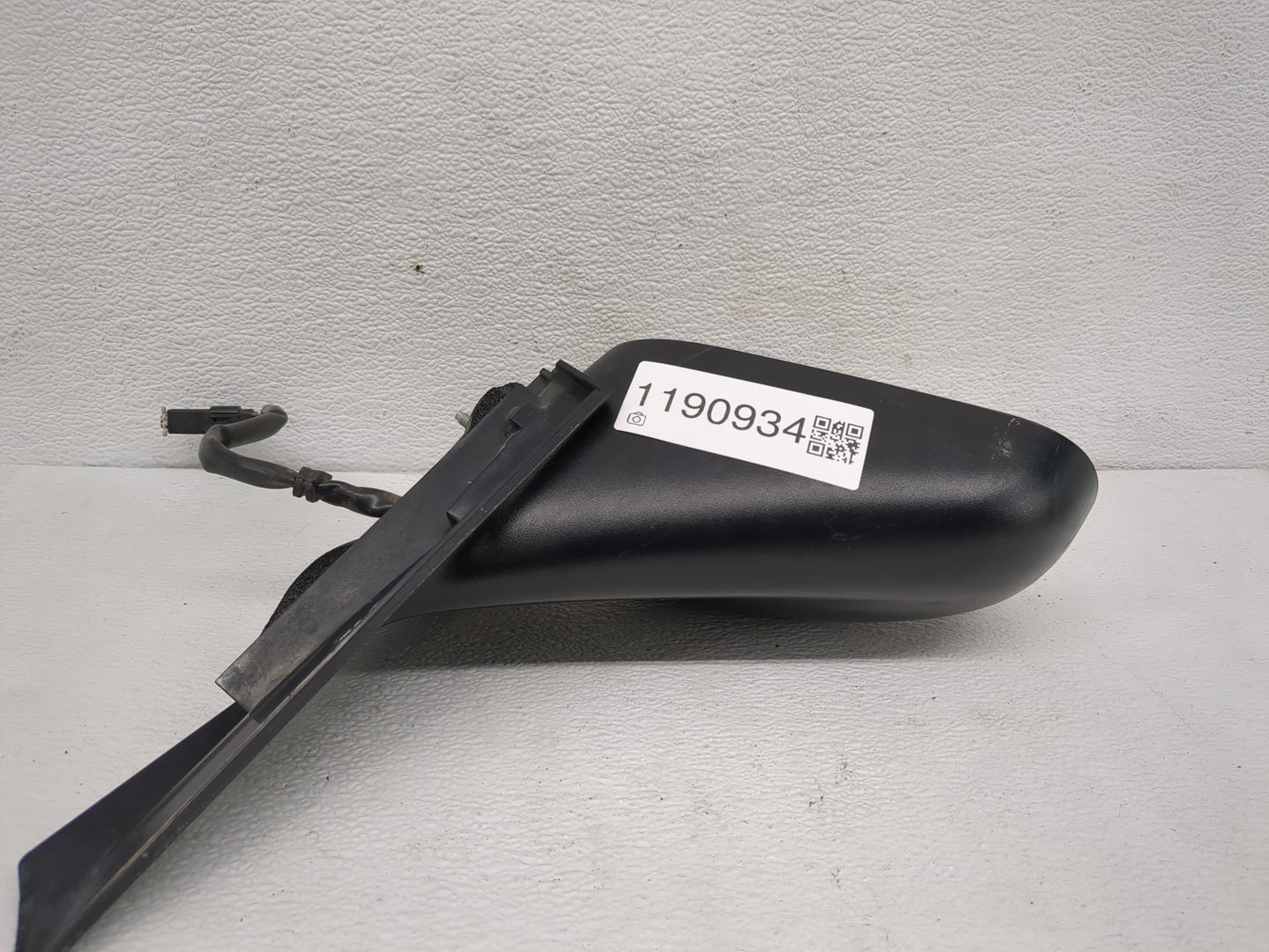 1999-2004 Ford Mustang Passenger Side View Mirror - Right Door Mirror OEM Used - Oemusedautoparts1.com