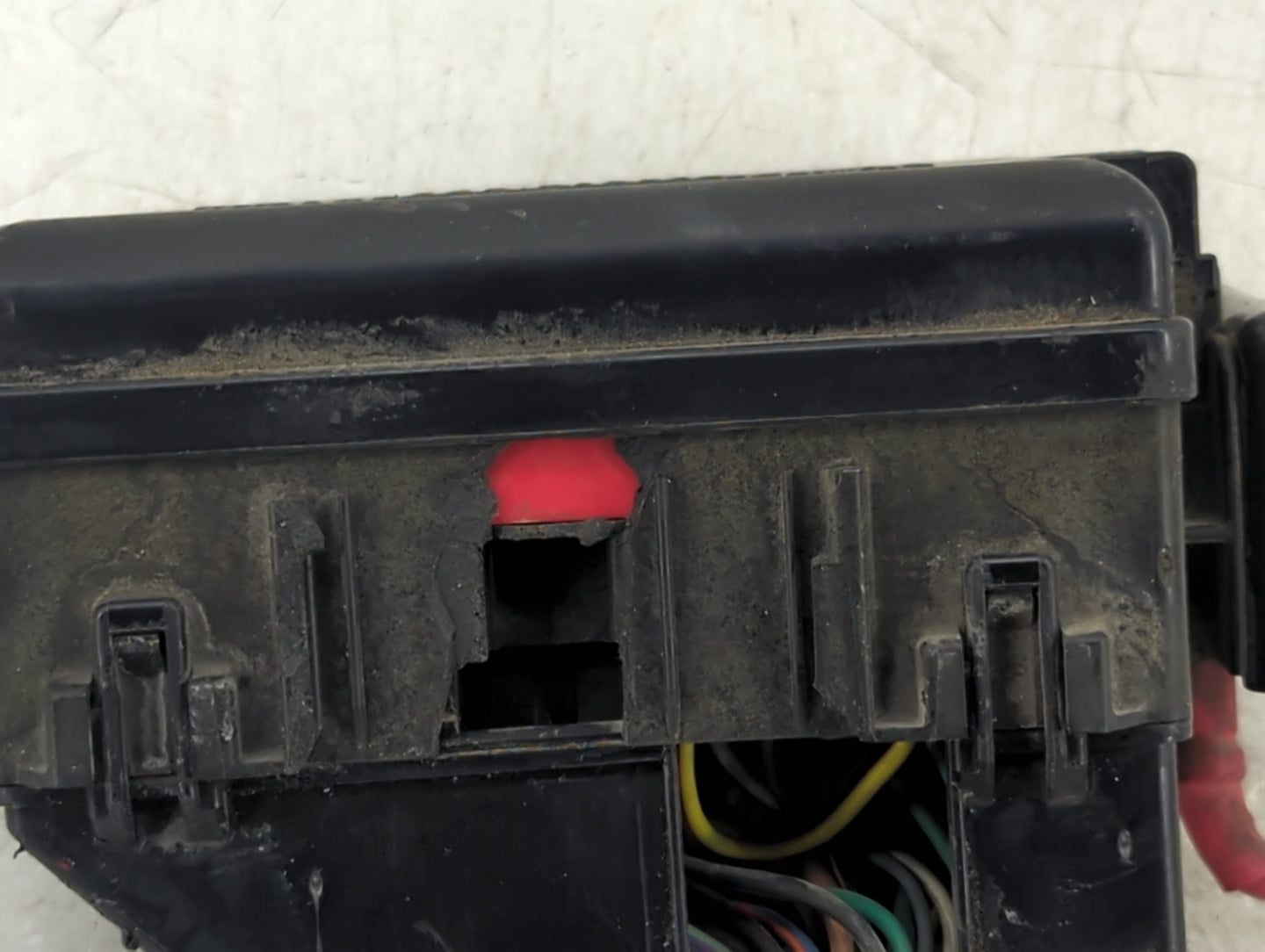2001-2002 Ford Mustang Fusebox Fuse Box Panel Relay Module P/N:F8ZB-14A003-C Fits Fits 2001 2002 OEM Used Auto Parts - Oemus